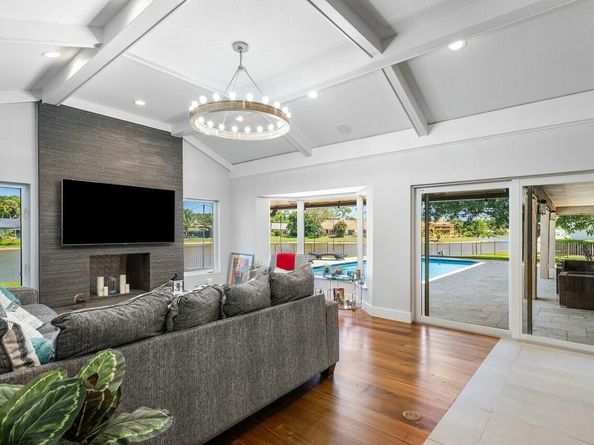 7619 Marbella Terrace, Boca Raton FL 33433