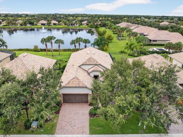 10370 Prato Street, Wellington FL 33414