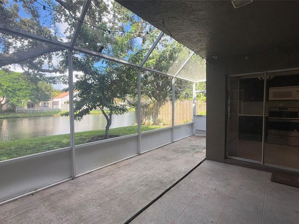 1050 NW 108TH Ave, Plantation FL 33322