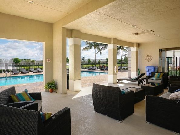 4222 E Dixie Hwy 82, Oakland Park FL 33334