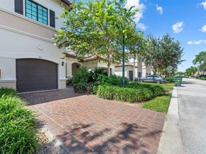 4222 E Dixie Hwy 82, Oakland Park FL 33334