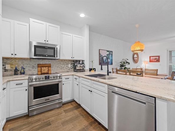 4222 E Dixie Hwy 82, Oakland Park FL 33334