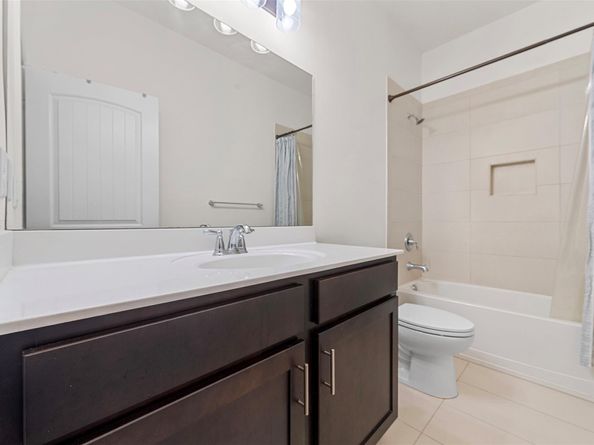 4222 E Dixie Hwy 82, Oakland Park FL 33334