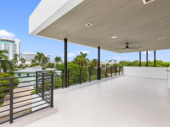 1626 E Lake Dr, Fort Lauderdale FL 33316