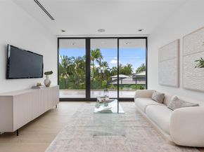 1626 E Lake Dr, Fort Lauderdale FL 33316
