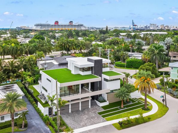 1626 E Lake Dr, Fort Lauderdale FL 33316
