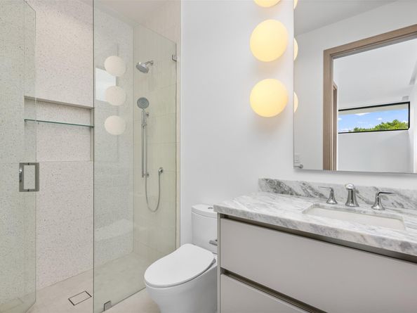 1626 E Lake Dr, Fort Lauderdale FL 33316