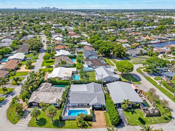 1510 NE 57th Court, Fort Lauderdale FL 33334