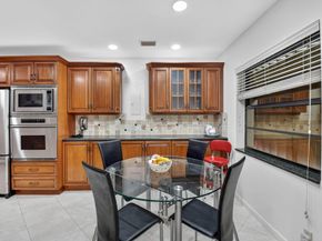 4 Eastgate Drive B, Boynton Beach FL 33436