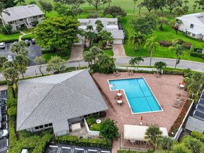 4 Eastgate Drive B, Boynton Beach FL 33436