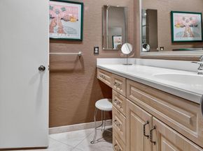 4 Eastgate Drive B, Boynton Beach FL 33436