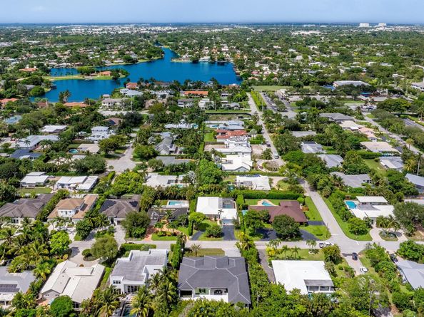 212 NW 18th Street, Delray Beach FL 33444