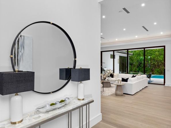 212 NW 18th Street, Delray Beach FL 33444