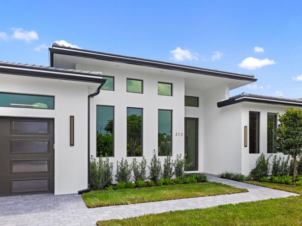 212 NW 18th Street, Delray Beach FL 33444