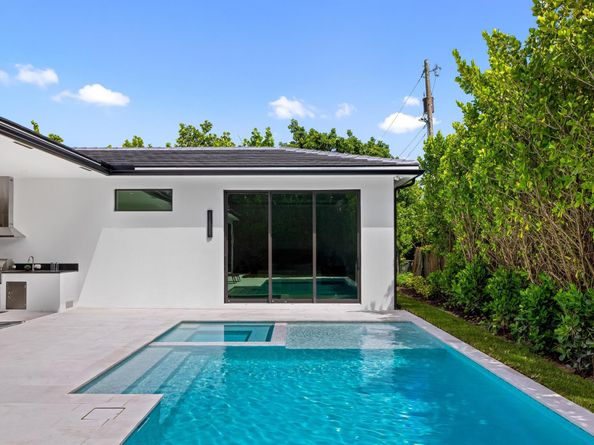 212 NW 18th Street, Delray Beach FL 33444