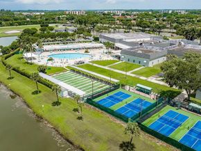 293 Flanders G, Delray Beach FL 33484