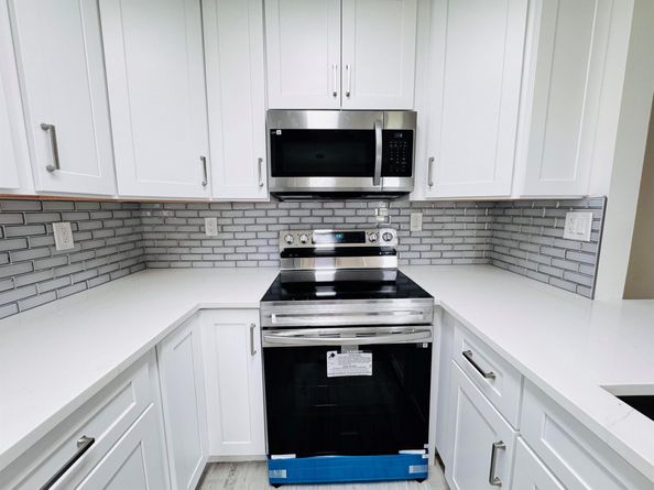 293 Flanders G, Delray Beach FL 33484