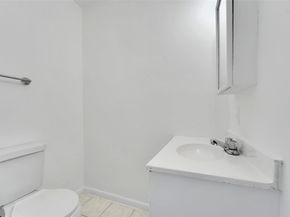 471 SW 27th Ter, Fort Lauderdale FL 33312
