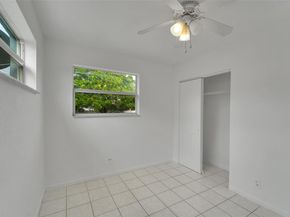 471 SW 27th Ter, Fort Lauderdale FL 33312