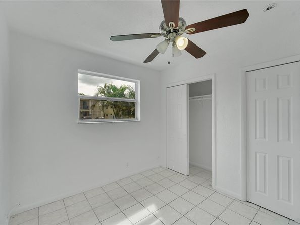 471 SW 27th Ter, Fort Lauderdale FL 33312