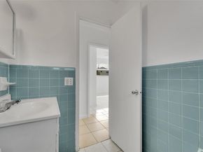 471 SW 27th Ter, Fort Lauderdale FL 33312