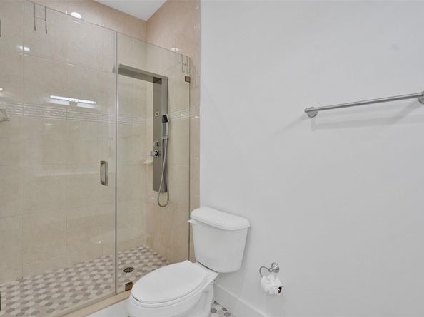 121 SE 7th Ave 121, Pompano Beach FL 33060
