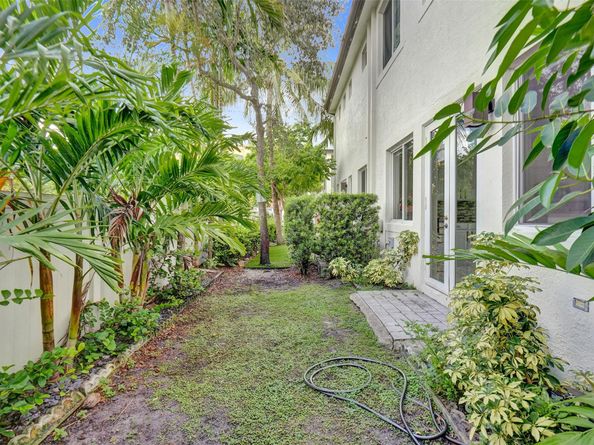 121 SE 7th Ave 121, Pompano Beach FL 33060