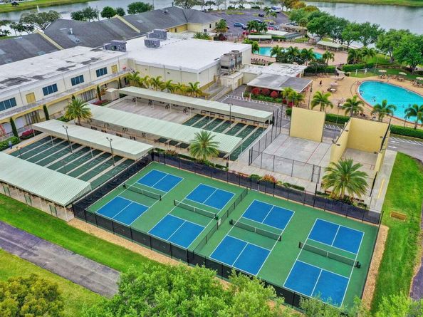 16 Waltham A, West Palm Beach FL 33417