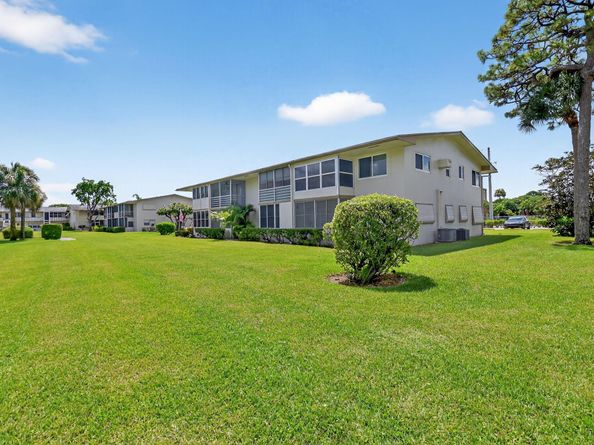 16 Waltham A, West Palm Beach FL 33417