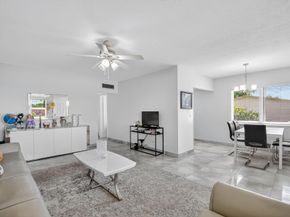16 Waltham A, West Palm Beach FL 33417