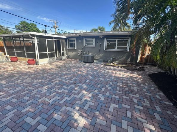 40 NE 48th St, Fort Lauderdale FL 33334