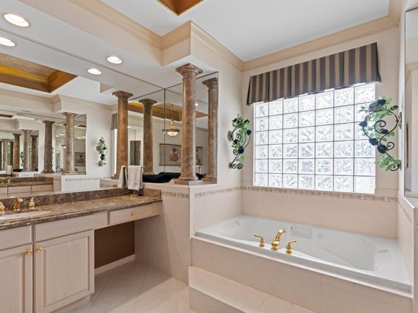 21134 Falls Ridge Way, Boca Raton FL 33428