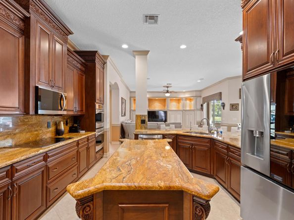 21134 Falls Ridge Way, Boca Raton FL 33428