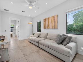 4620 NE 4TH Av, Oakland Park FL 33334