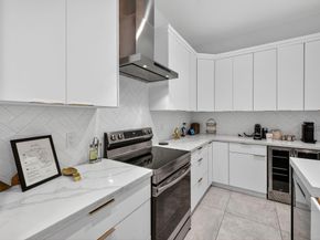 4620 NE 4TH Av, Oakland Park FL 33334