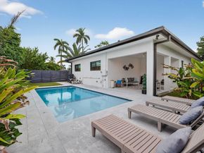 4620 NE 4TH Av, Oakland Park FL 33334