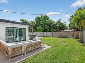 906 SE 13th Court, Deerfield Beach FL 33441