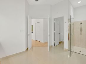 4422 Laurel Pl, Weston FL 33332