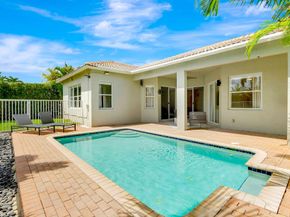 4422 Laurel Pl, Weston FL 33332