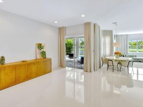 4422 Laurel Pl, Weston FL 33332