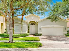 4422 Laurel Pl, Weston FL 33332