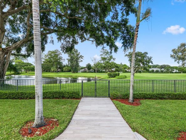 2063 NW 19th Way, Boca Raton FL 33431