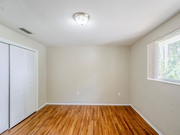 11660 Canal Dr, North Miami FL 33181