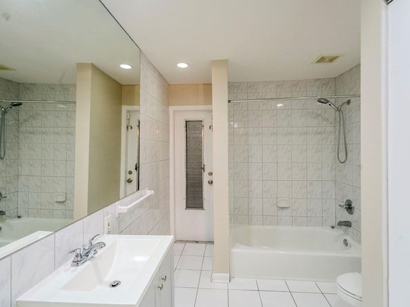 11660 Canal Dr, North Miami FL 33181