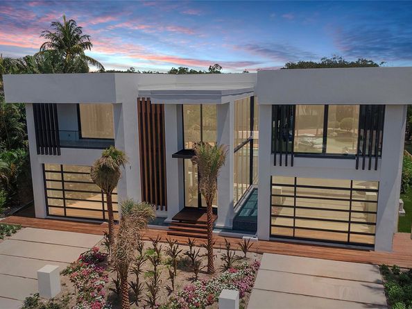 681 Golden Harbour Drive, Boca Raton FL 33432