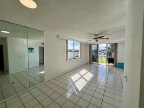 301 Croton Avenue 305, Lantana FL 33462