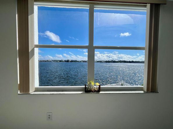 301 Croton Avenue 305, Lantana FL 33462