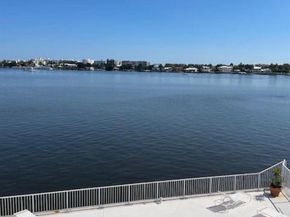 301 Croton Avenue 305, Lantana FL 33462