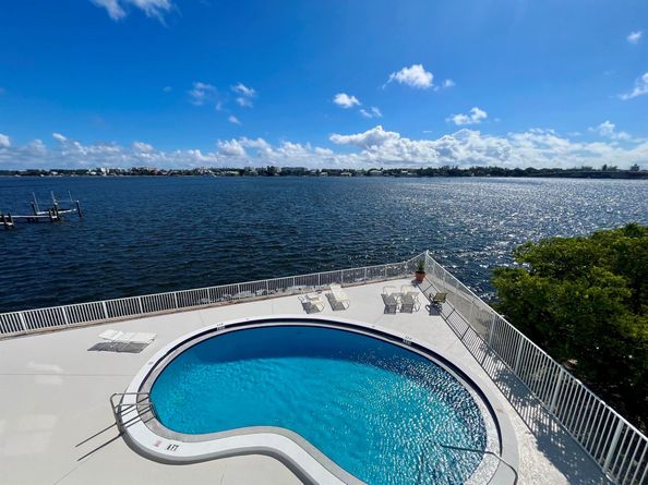 301 Croton Avenue 305, Lantana FL 33462
