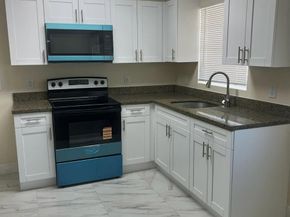 688 NW 21st St, Pompano Beach FL 33060